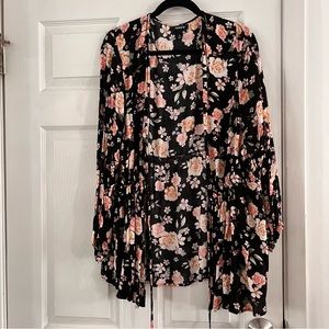 Torrid Floral Open Front Tie Top Plus Size 5
